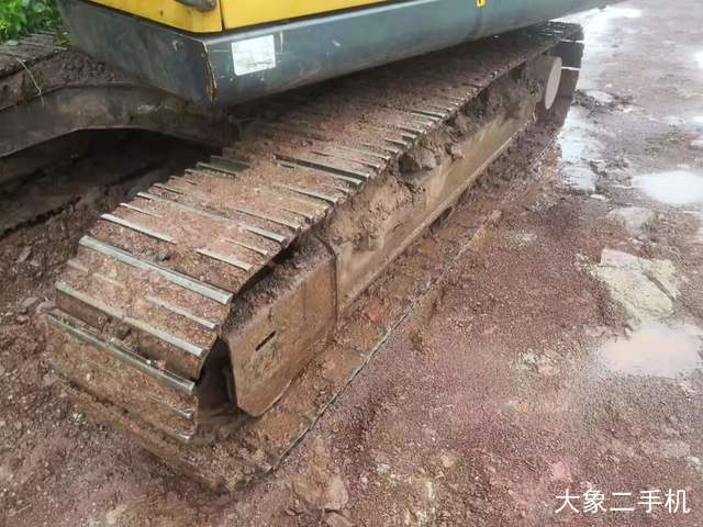 徐工 XE135D 挖掘机