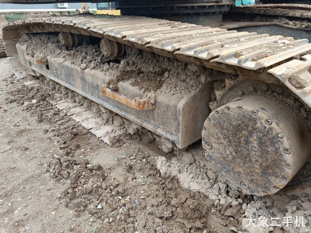 沃尔沃 EC210B 挖掘机