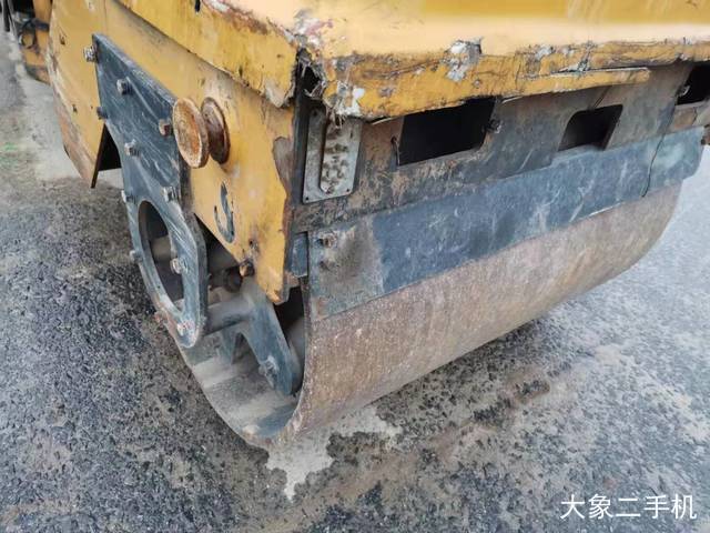 洛建 YZ7G 压路机