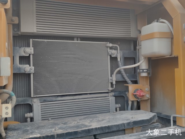 三一重工 SY265C-10 挖掘机