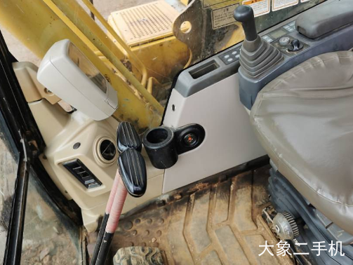 卡特彼勒 320C 挖掘机