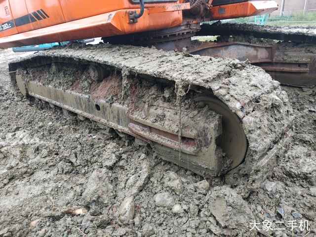 斗山 DX380LC 挖掘机