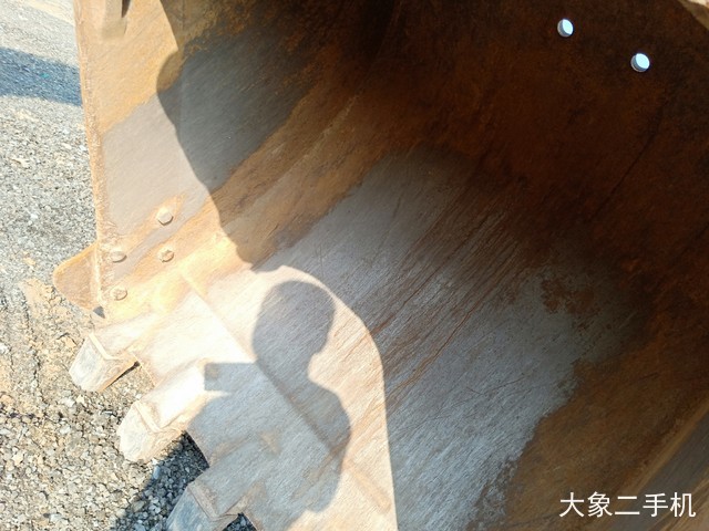 小松 PC220-8M0 挖掘机