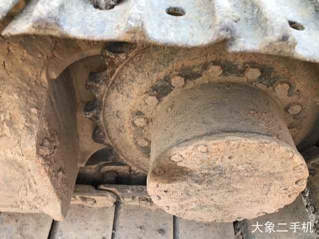 神钢 SK75-8 挖掘机