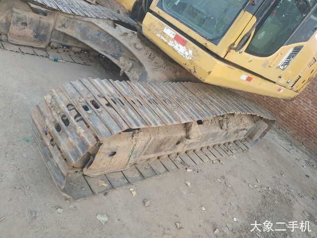 小松 PC220-8 挖掘机