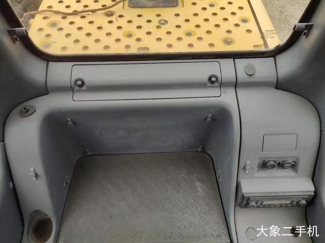 沃尔沃 EC240BLC 挖掘机