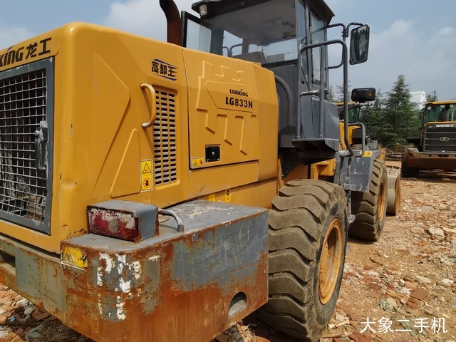 龙工 LG833N高卸王（国三） 装载机