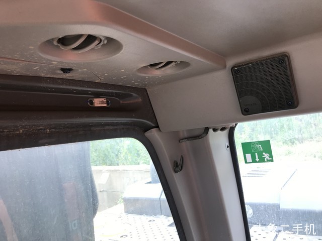 沃尔沃 EC200D 挖掘机