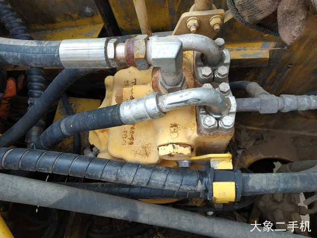 小松 PC220-8 挖掘机