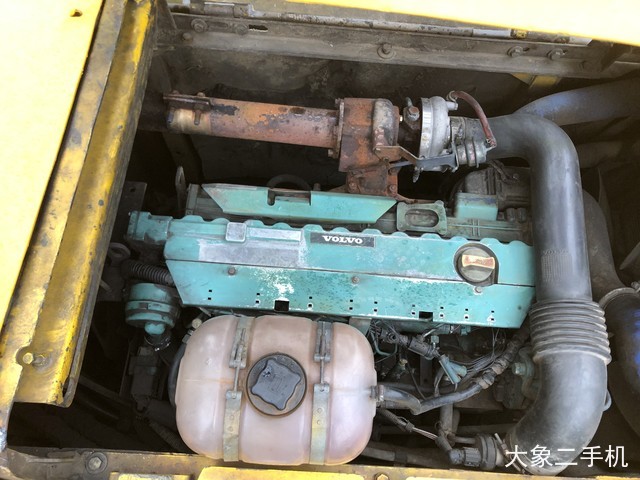 沃尔沃 EC210B 挖掘机
