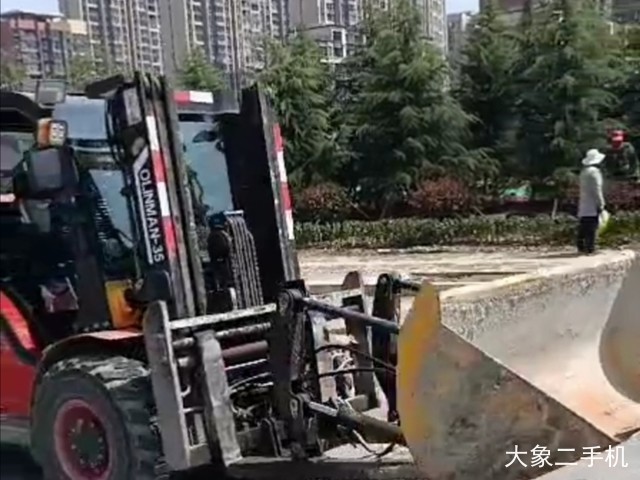合力 CPC35 叉车