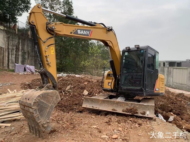 三一重工 SY75C 挖掘机