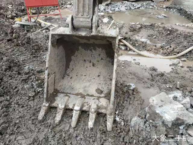 斗山 DH215-9E 挖掘机