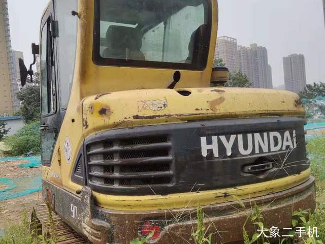 现代 R60-9 挖掘机