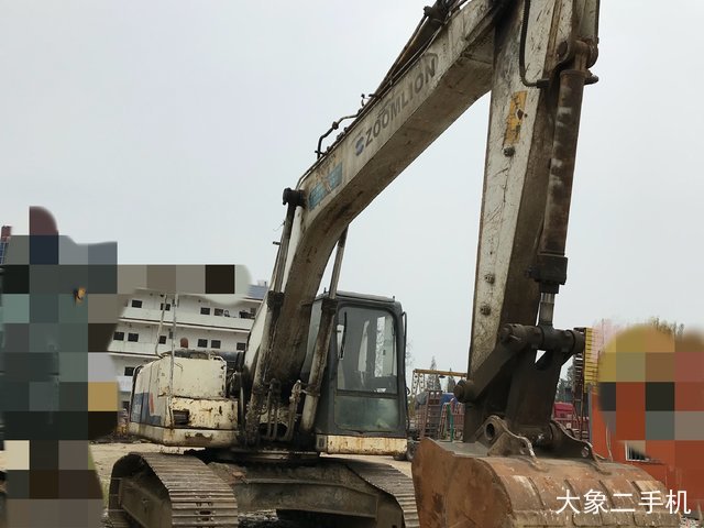 中联重科 ZE230E 挖掘机