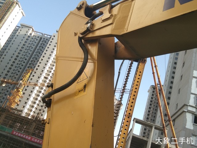 小松 PC240LC-8M0 挖掘机