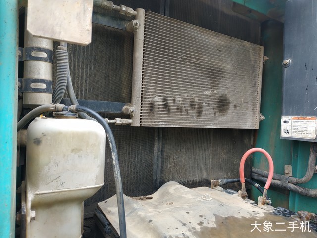 神钢 SK250-8 挖掘机