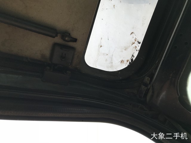 神钢 SK210LC-8 挖掘机