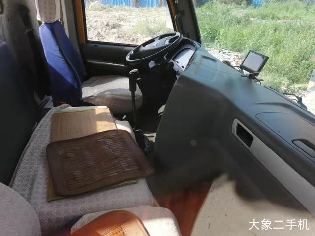 徐工 QY30K5 起重机