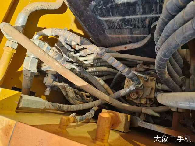 三一重工 SY75C 挖掘机