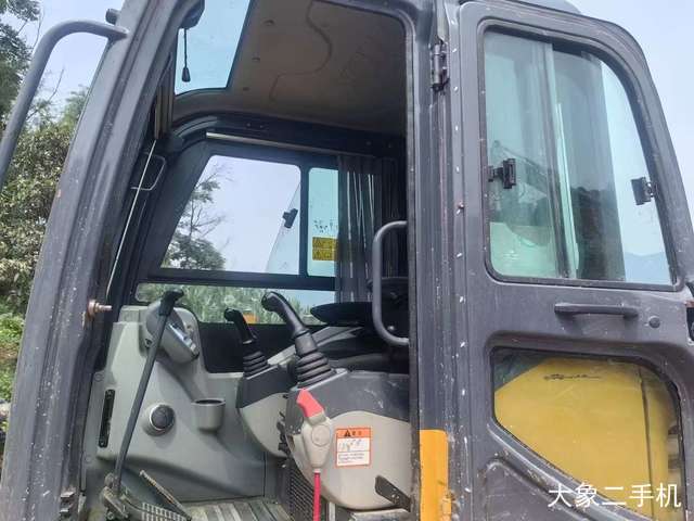 徐工 XE60D 挖掘机