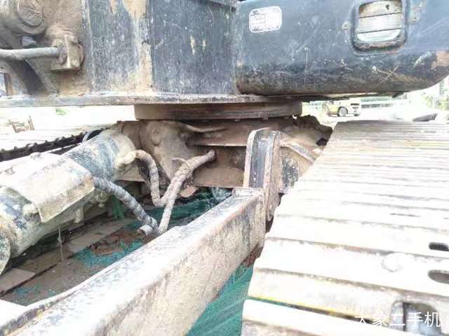 现代 R60-7 挖掘机