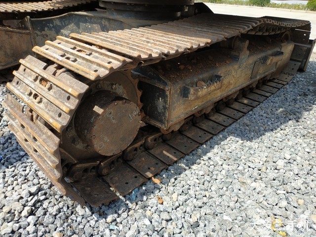 山东临工 E680F 挖掘机