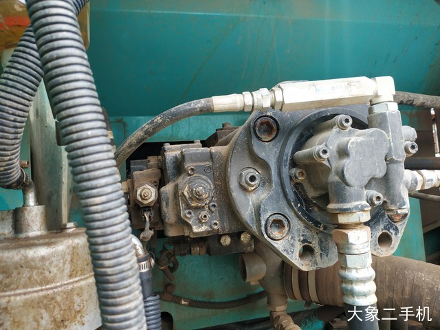 神钢 SK260LC-8 挖掘机