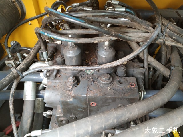 徐工 XE470D 挖掘机