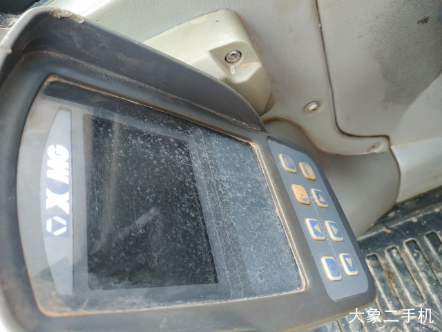 徐工 XE150D 挖掘机