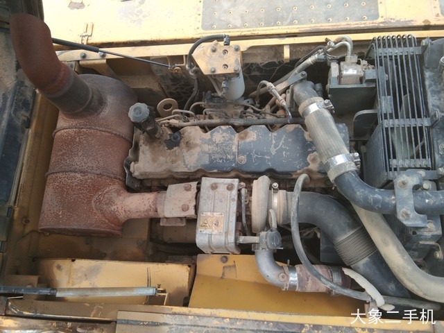 小松 PC240LC-8 挖掘机