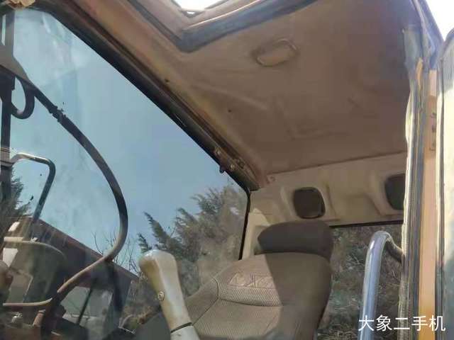 徐工 XE135D 挖掘机