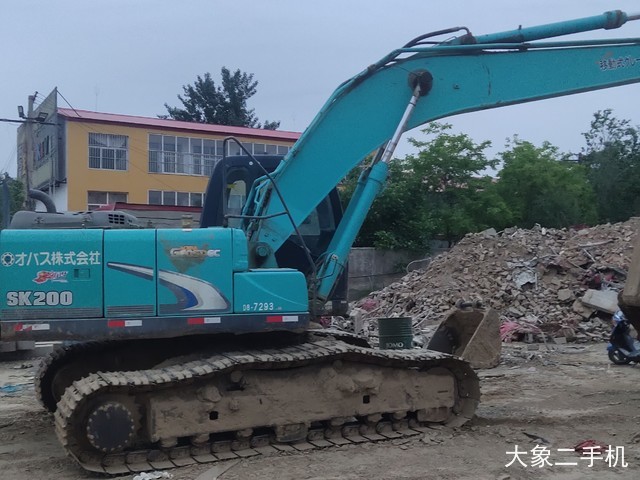 神钢 SK200-YN12 挖掘机