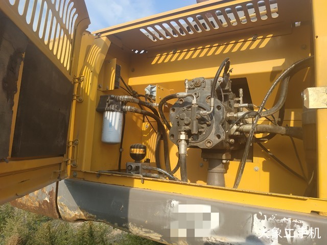 徐工 XE370CA 挖掘机