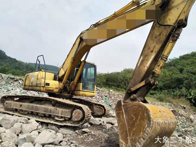 小松 PC240LC-8 挖掘机