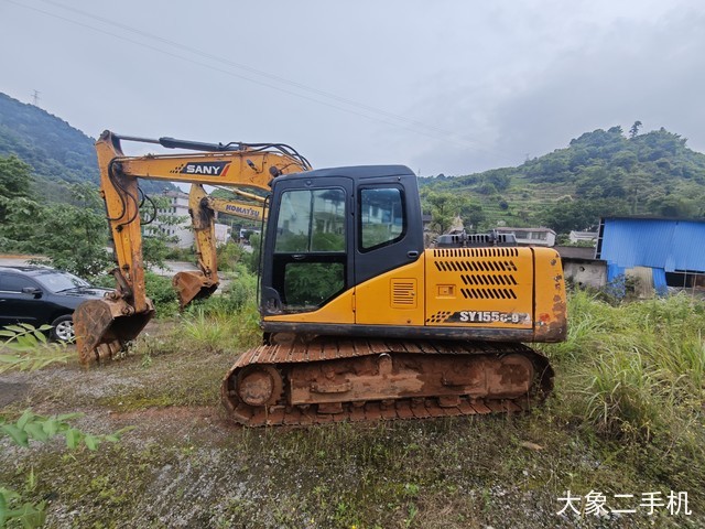 三一重工 SY135C-8 挖掘机