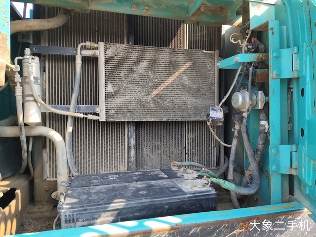 神钢 SK260LC-8 挖掘机