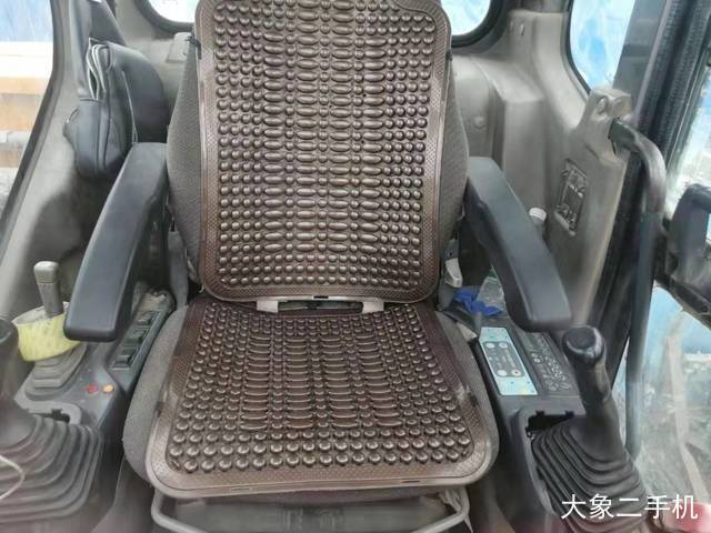 三一重工 SY65C 挖掘机