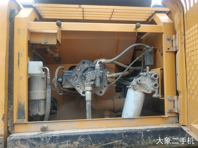 三一重工 SY215C-9 挖掘机