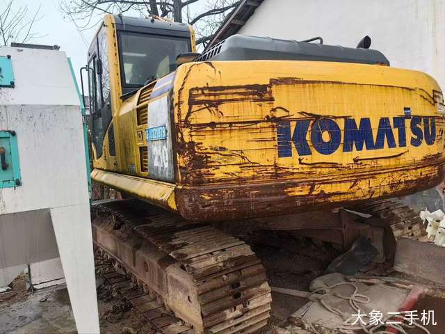 小松 PC210 挖掘机