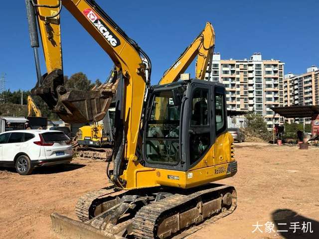 徐工 XE60D 挖掘机