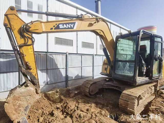 三一重工 SY75C-9 挖掘机