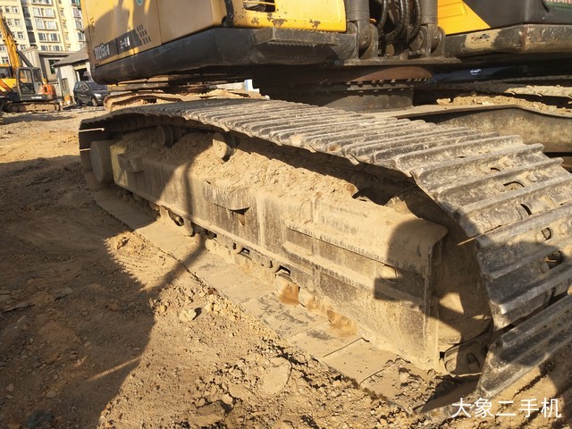 三一重工 SY215C-9 挖掘机