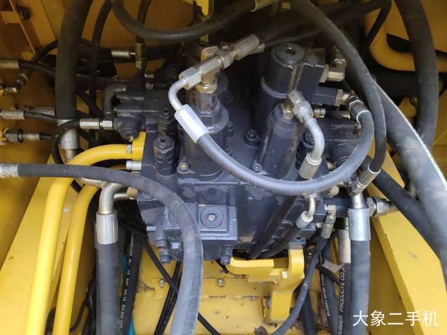 中联重科 ZE230E 挖掘机