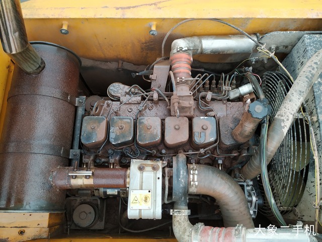 现代 R225LC-7 挖掘机