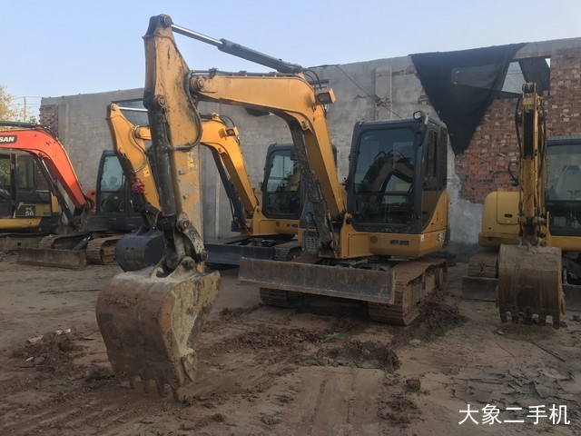 徐工 XE60CA 挖掘机