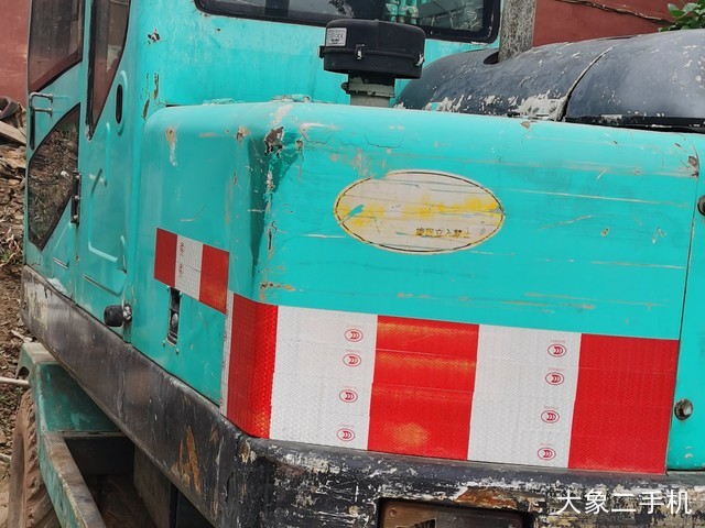 新源 XY75W-8 挖掘机