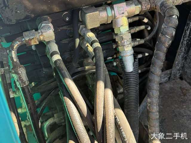 神钢 SK60-8 挖掘机