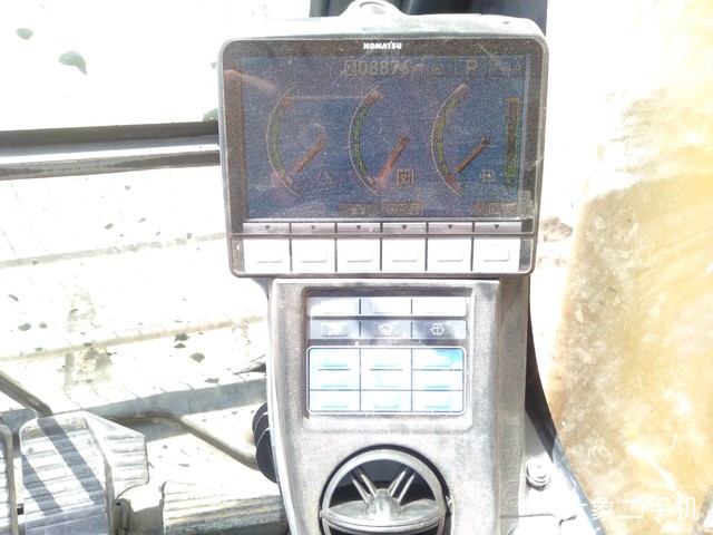 小松 PC240LC-8 挖掘机