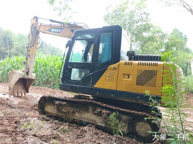 三一重工 SY135C 挖掘机